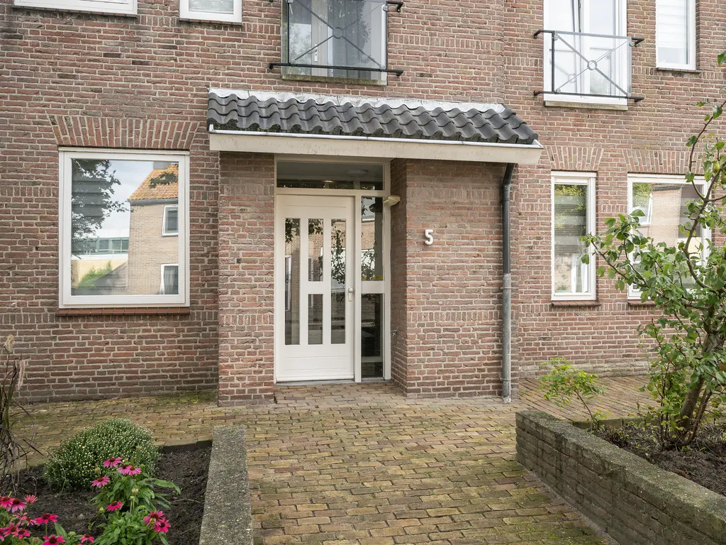 Julianastraat 5E, POELDIJK