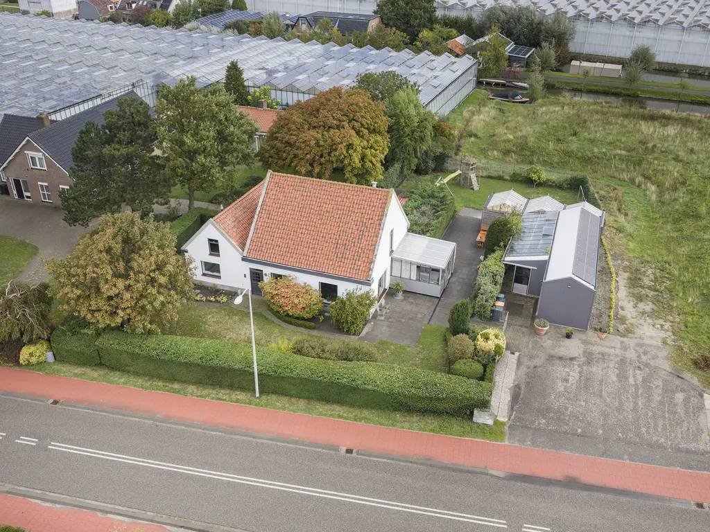 Zwartendijk 40, MONSTER
