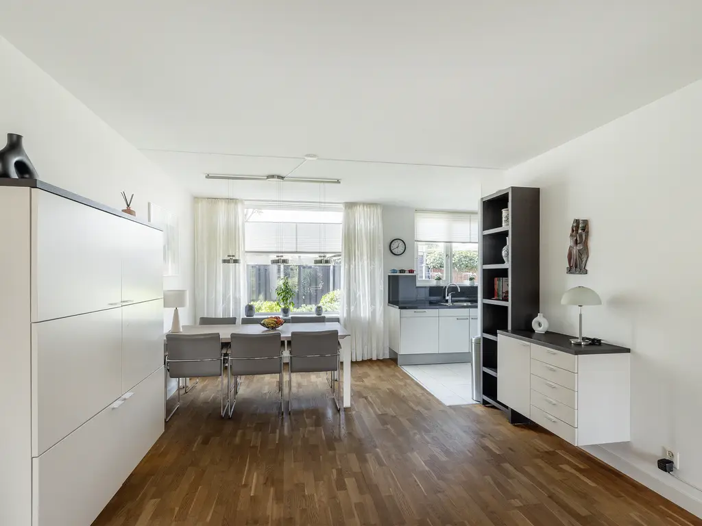 Van Houtenstraat 5, NAALDWIJK