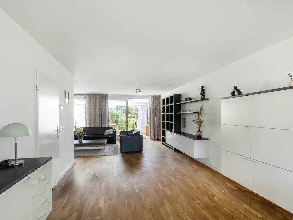 Van Houtenstraat 5, NAALDWIJK