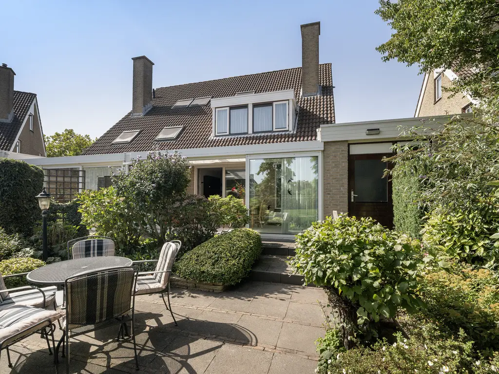 Van Houtenstraat 5, NAALDWIJK