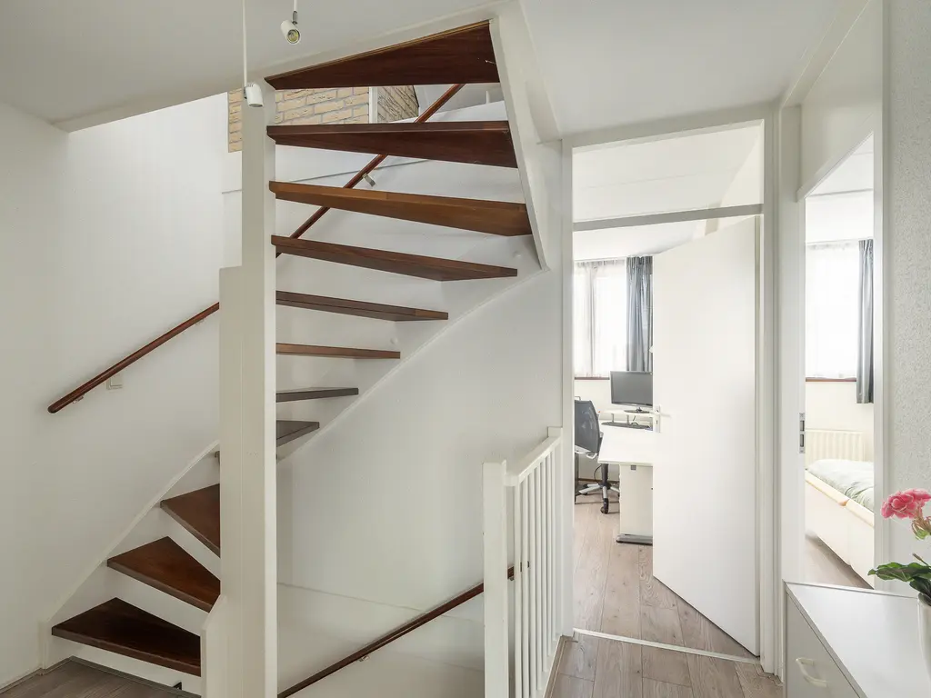 Van Houtenstraat 5, NAALDWIJK
