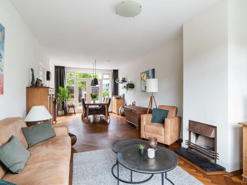 Emmastraat 90, MONSTER
