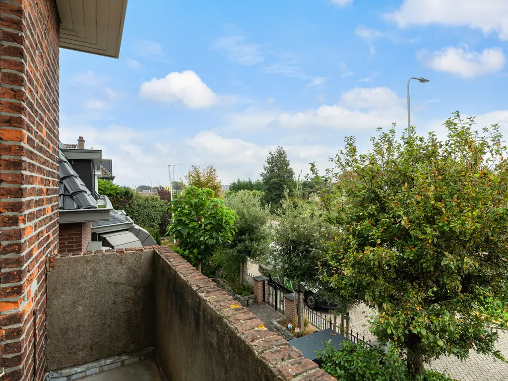 Emmastraat 90, MONSTER