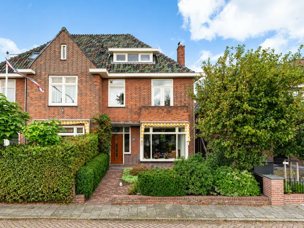 Emmastraat 90, MONSTER