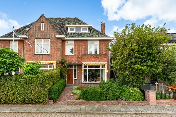 Emmastraat 90
