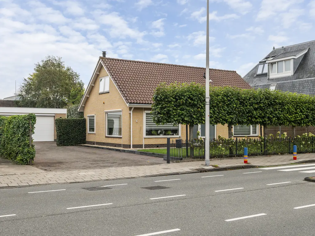 Grote Woerdlaan 28, NAALDWIJK