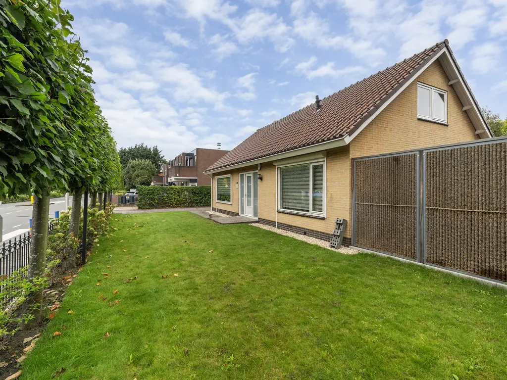 Grote Woerdlaan 28, NAALDWIJK