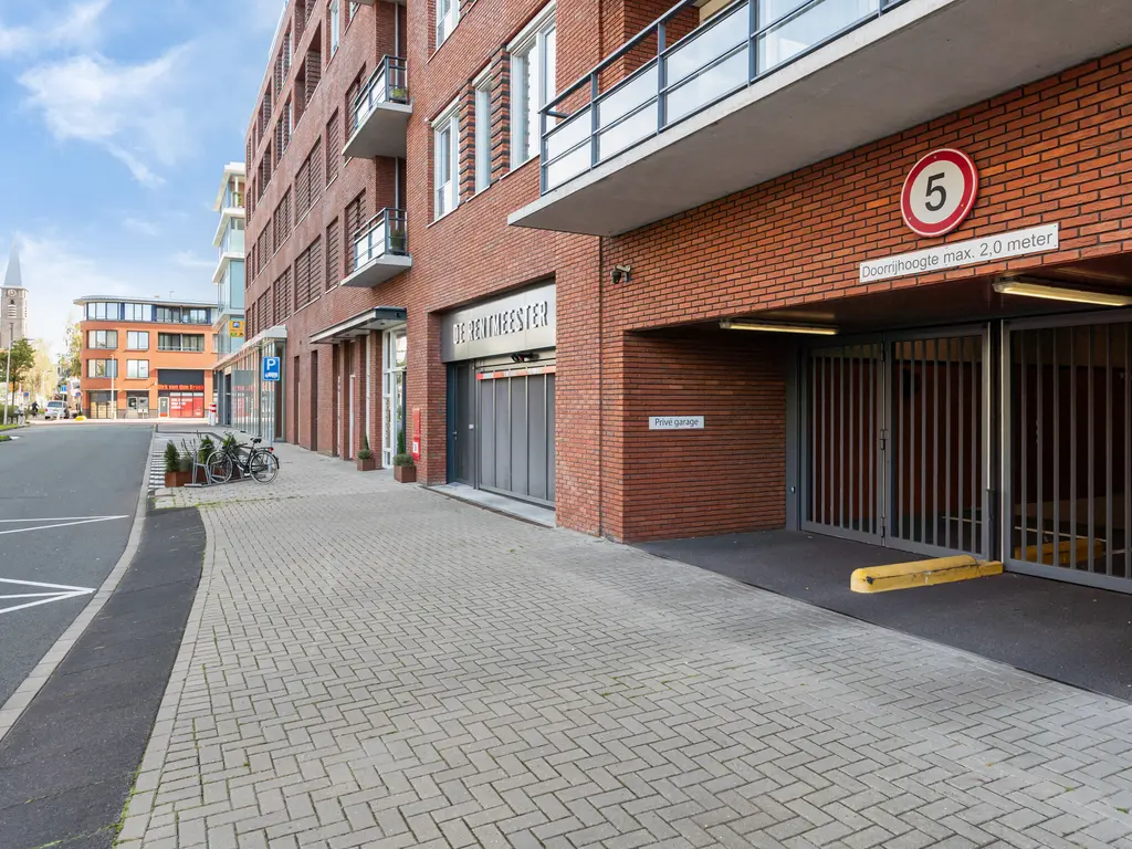 Simon v Slingerlandtstraat 4D, NAALDWIJK
