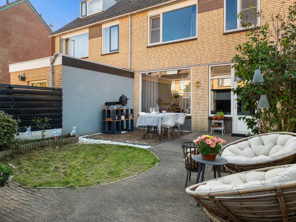 De Meibloem 39, WATERINGEN
