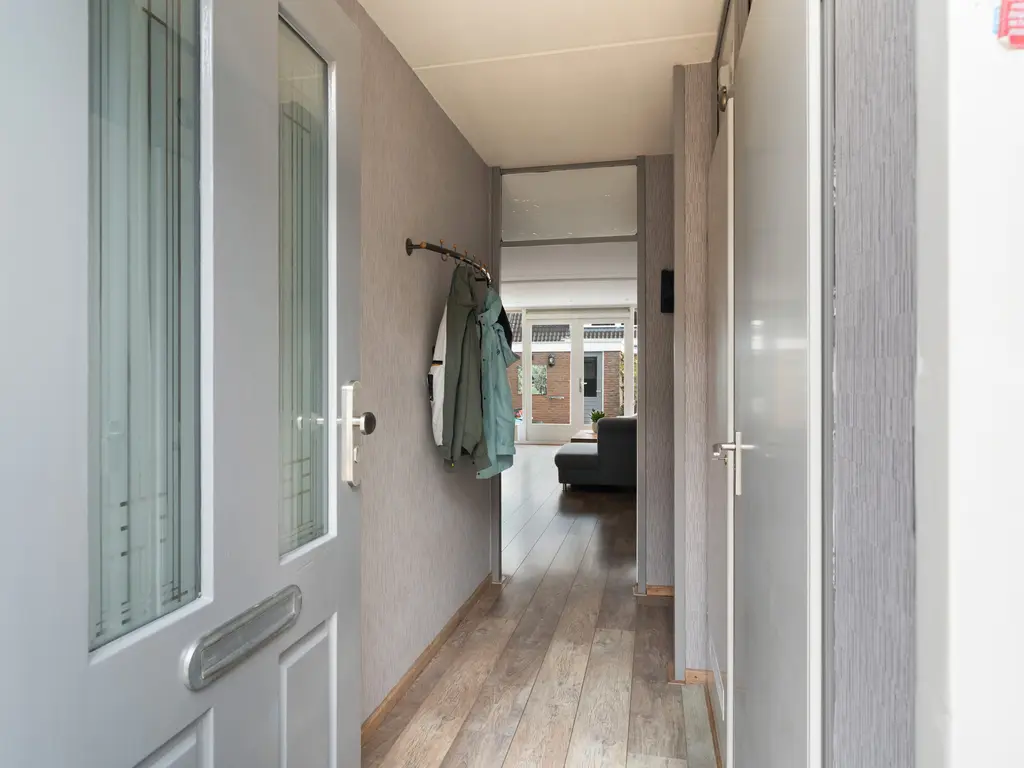 Cort van der Lindenstraat 12, NAALDWIJK