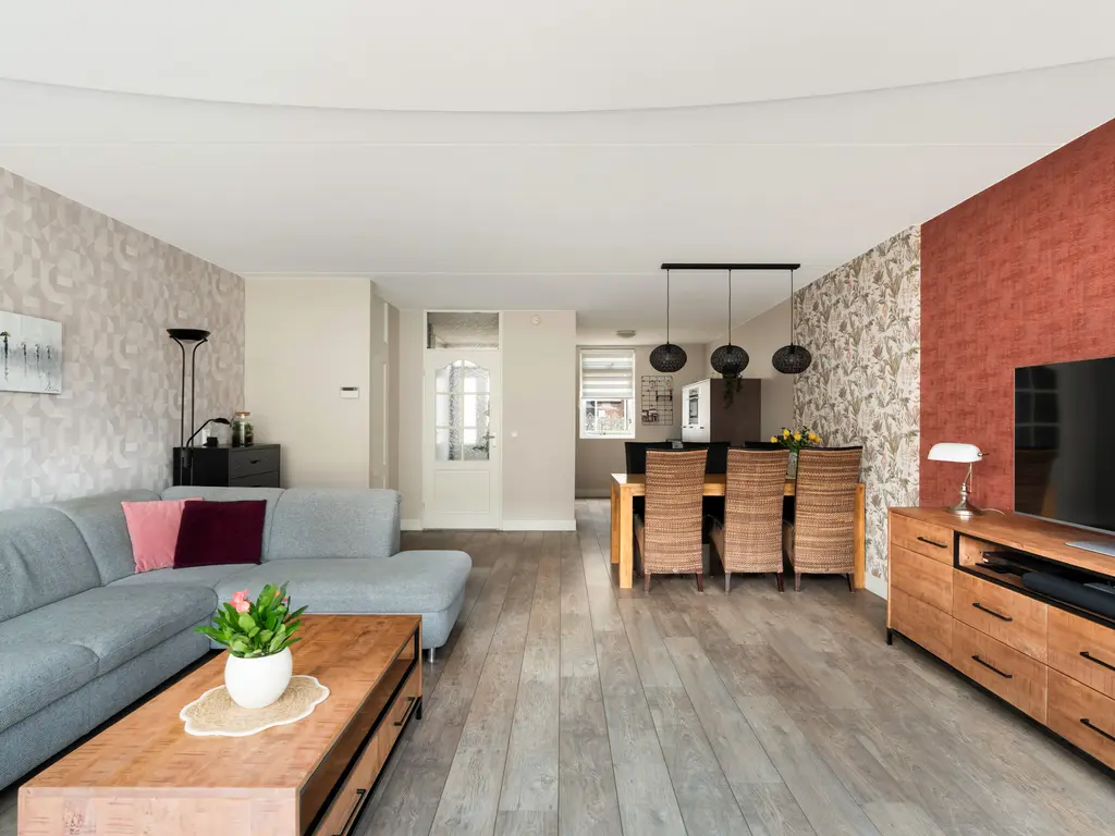 Cort van der Lindenstraat 12, NAALDWIJK