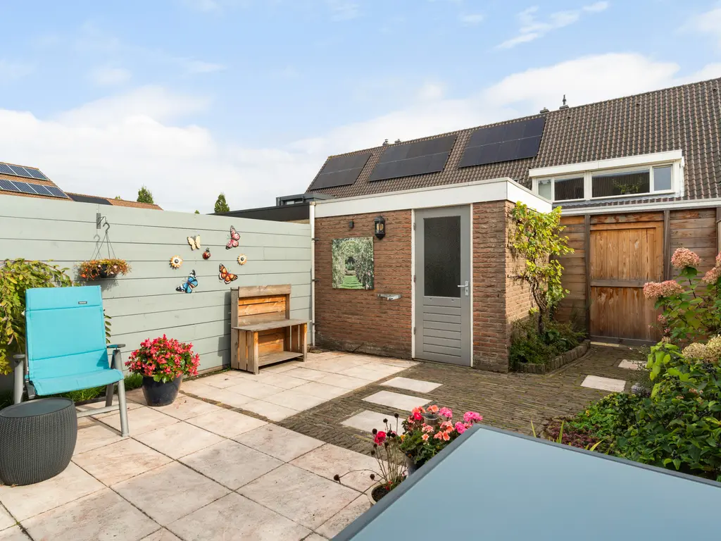 Cort van der Lindenstraat 12, NAALDWIJK