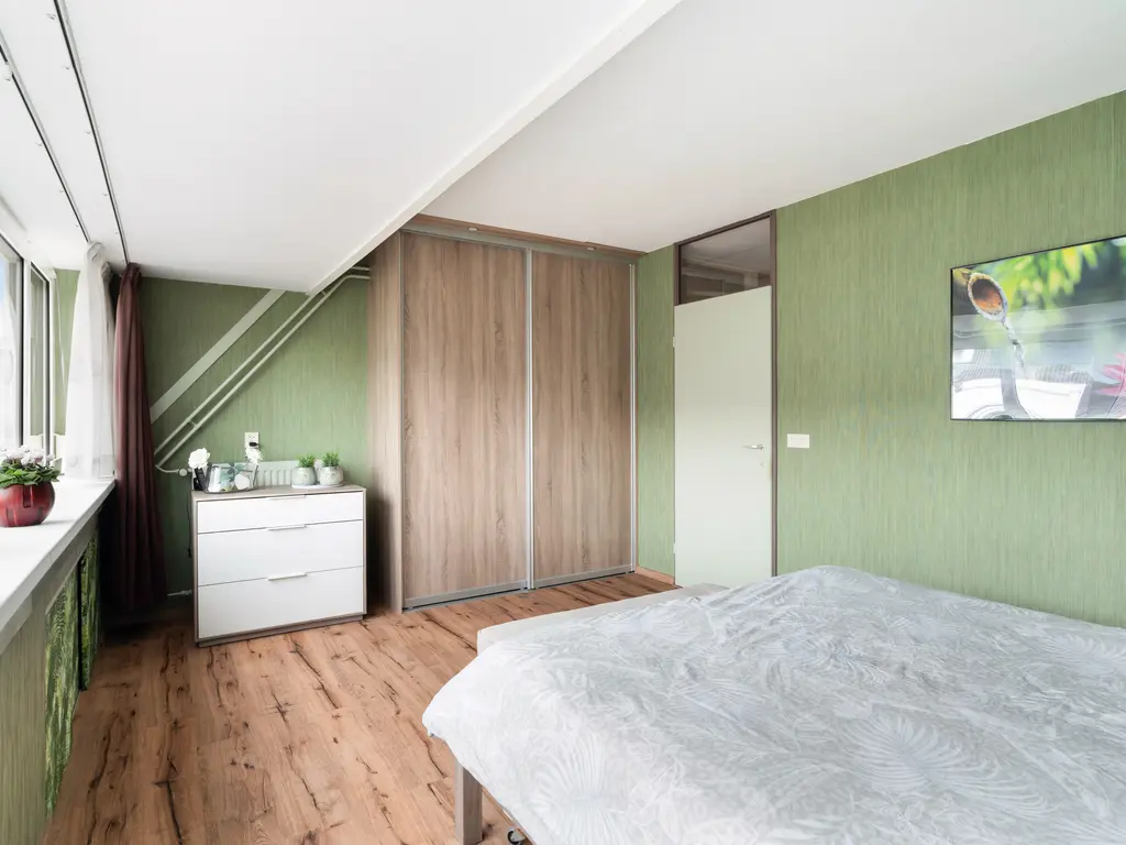 Cort van der Lindenstraat 12, NAALDWIJK