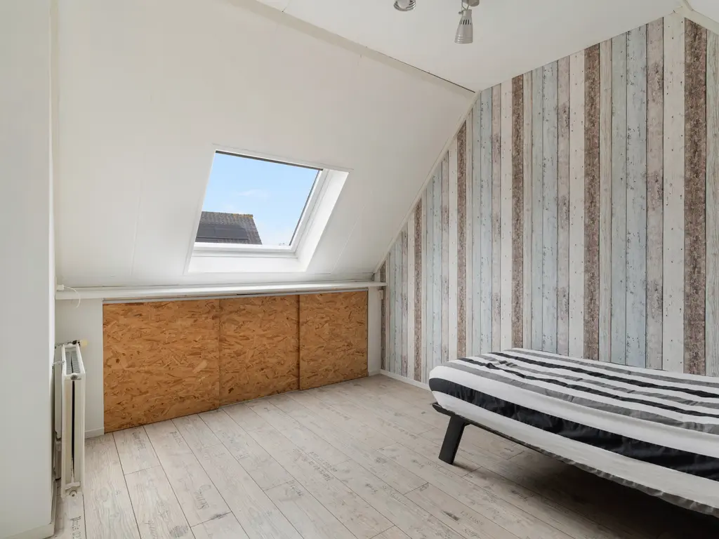 Cort van der Lindenstraat 12, NAALDWIJK