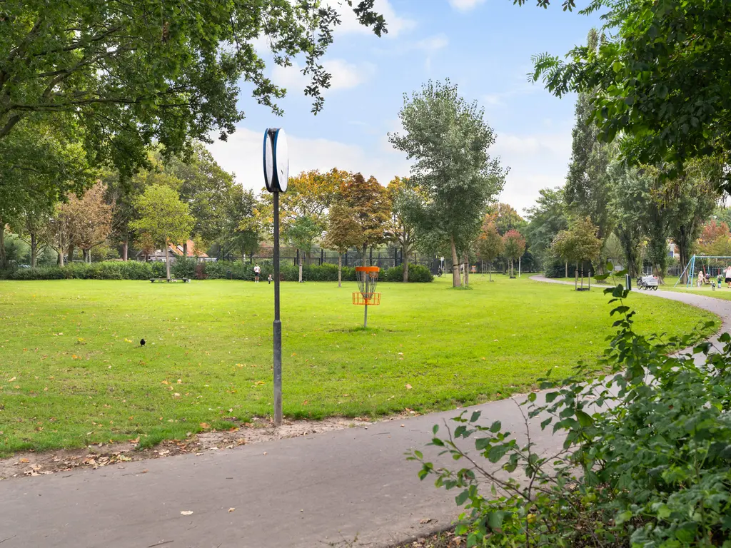 Cort van der Lindenstraat 12, NAALDWIJK