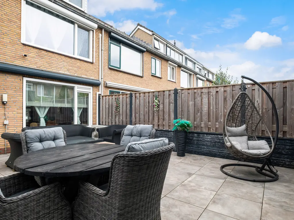 Johan van Oldenbarneveldtstraat 35, HONSELERSDIJK