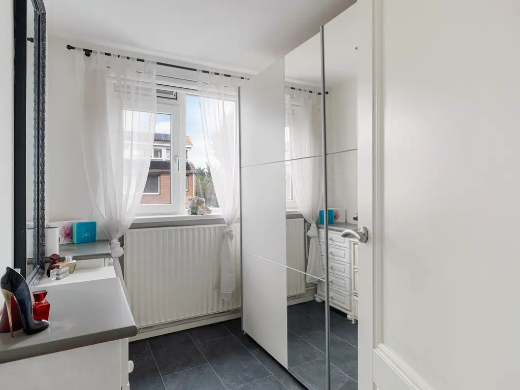 Johan van Oldenbarneveldtstraat 35, HONSELERSDIJK