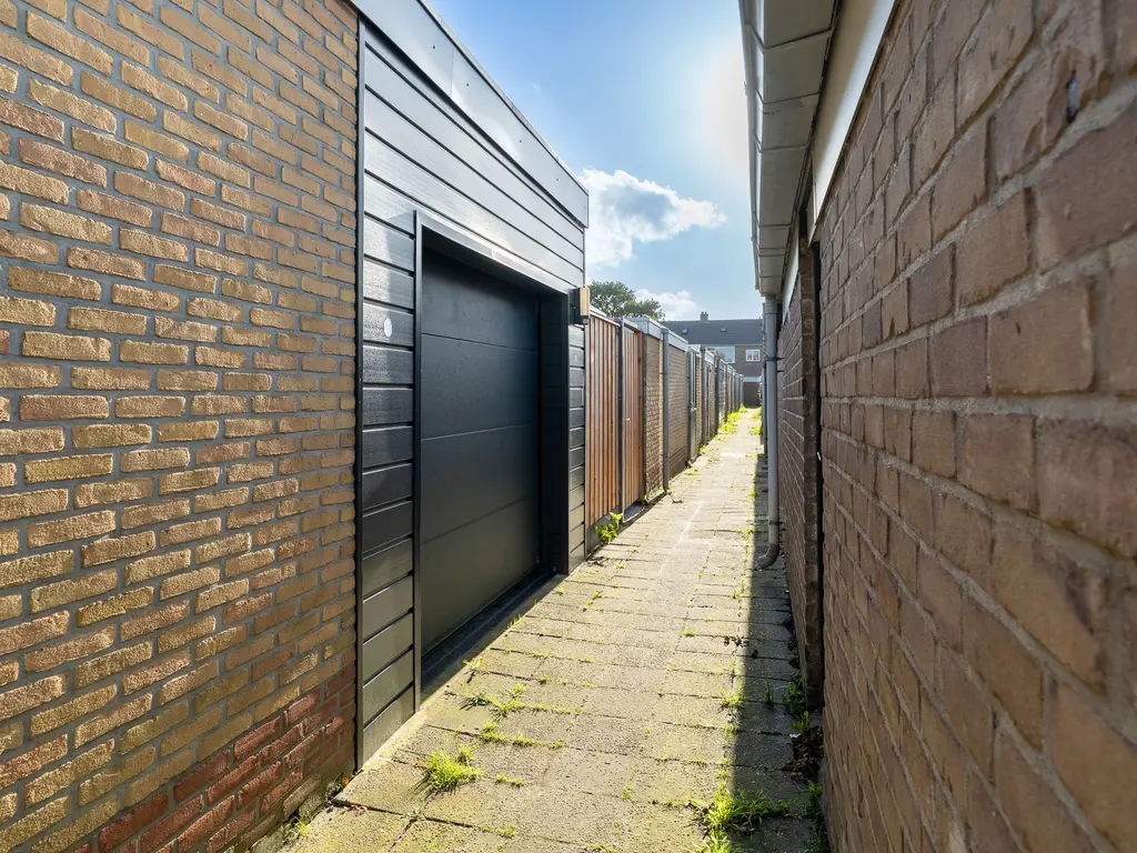 Johan van Oldenbarneveldtstraat 35, HONSELERSDIJK