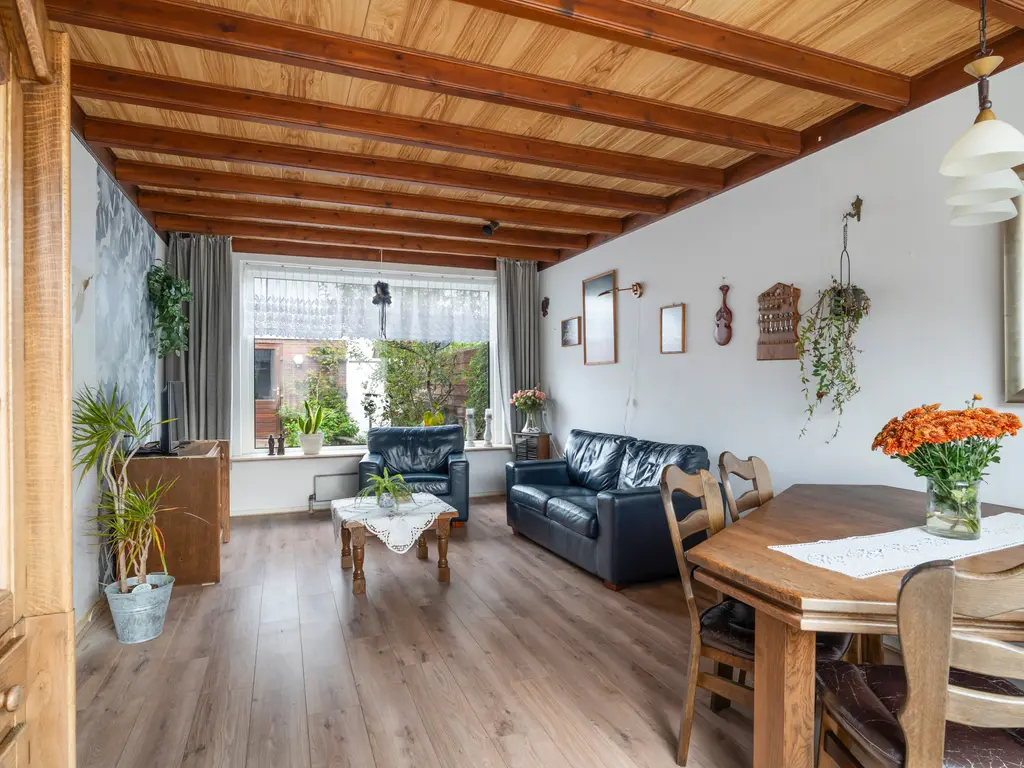 Prins Mauritsstraat 10, MAASDIJK