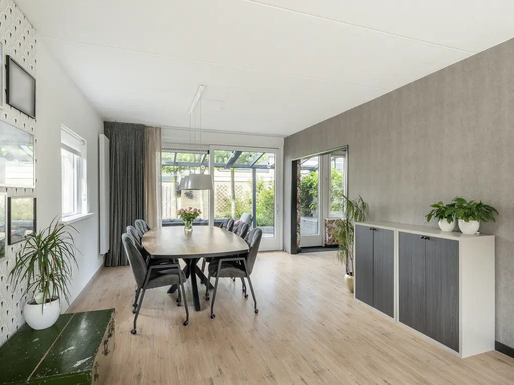 Lijsterbesstraat 14, 'S-GRAVENZANDE