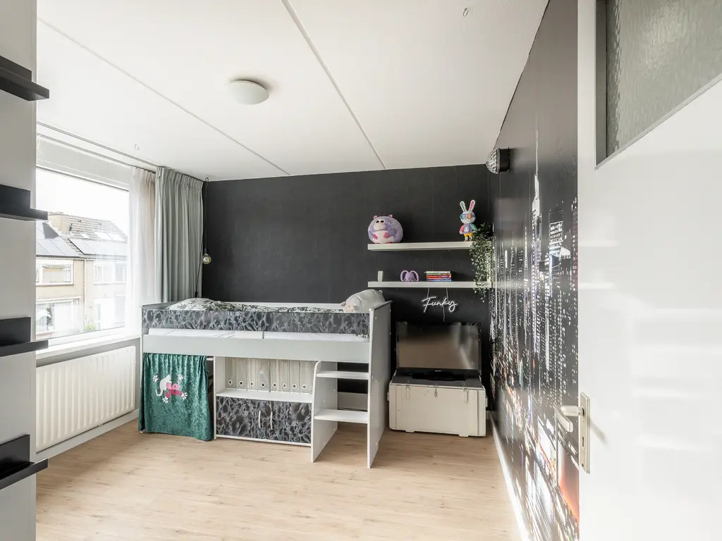Lijsterbesstraat 14, 'S-GRAVENZANDE