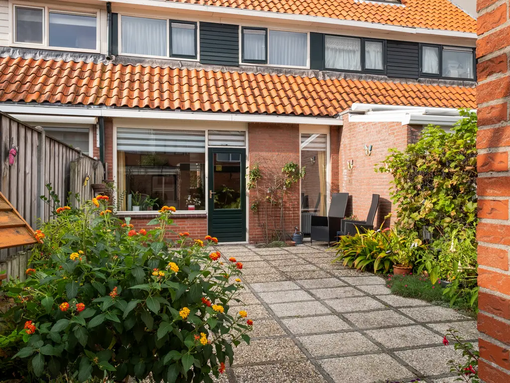 Kalmoes 22, NAALDWIJK
