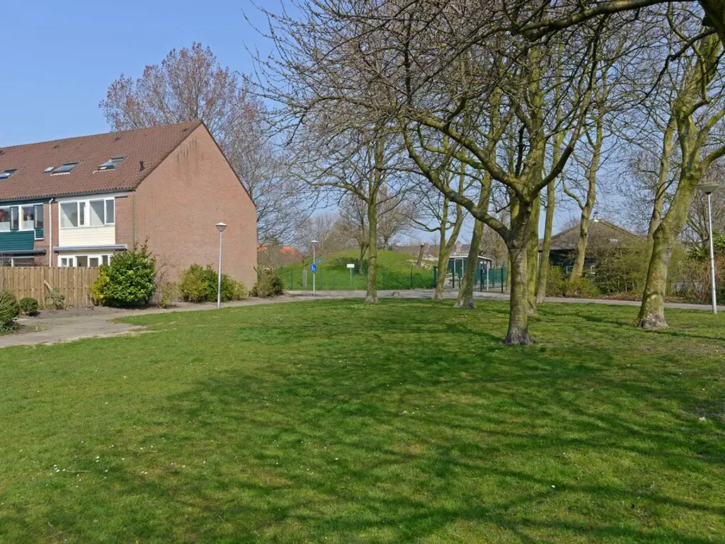 Kalmoes 22, NAALDWIJK
