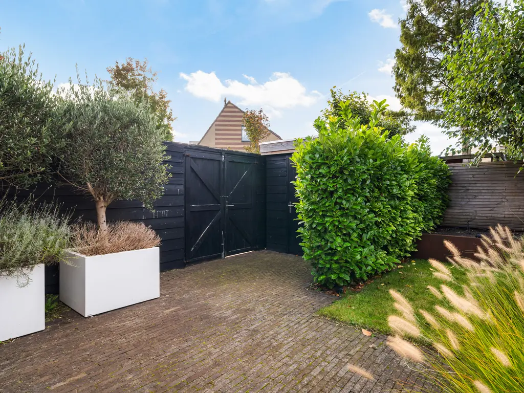 Van der Does de Willeboisstraat 27, WATERINGEN