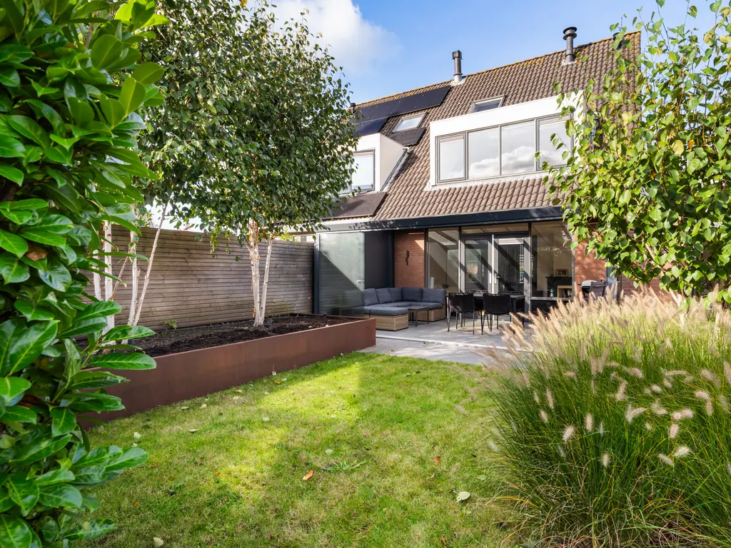 Van der Does de Willeboisstraat 27, WATERINGEN