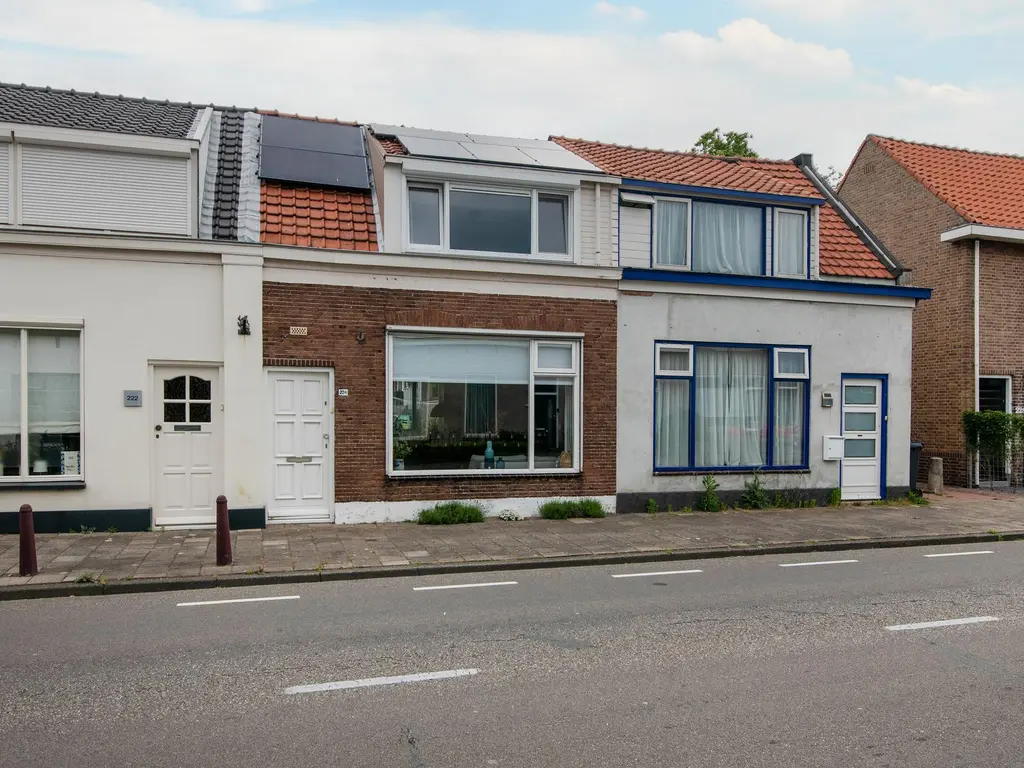 Naaldwijkseweg 224, 'S-GRAVENZANDE