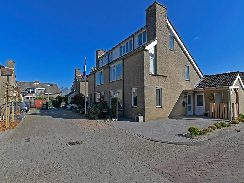 Flothuisstraat 2, 'S-GRAVENZANDE