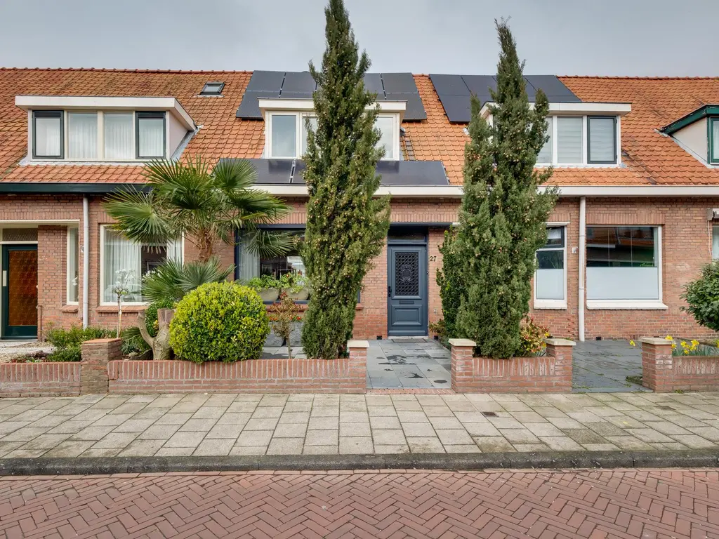 Duiventorenstraat 27, NAALDWIJK