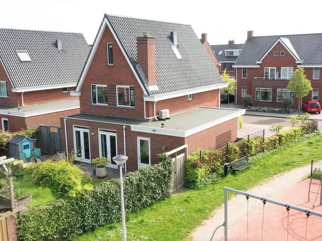 Bloementuin 7, NAALDWIJK