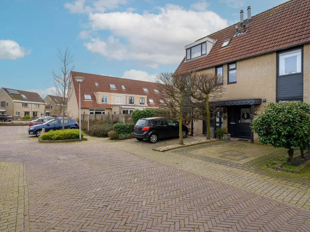 Ruys de Beerenbrouckstraat 3, NAALDWIJK