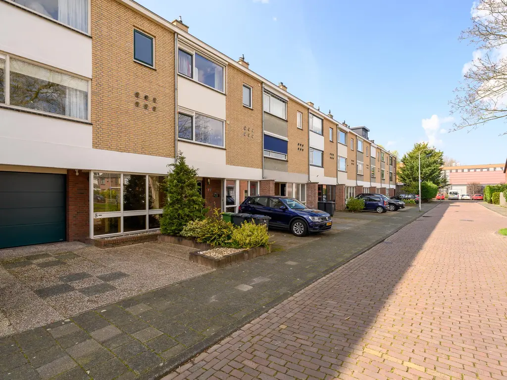 Ermgaart van der Lekstraat 5, NAALDWIJK