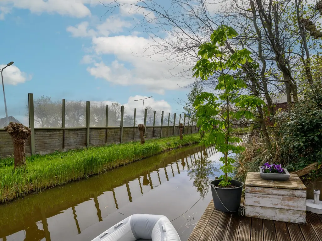 Valkenierstraat 42, 'S-GRAVENZANDE