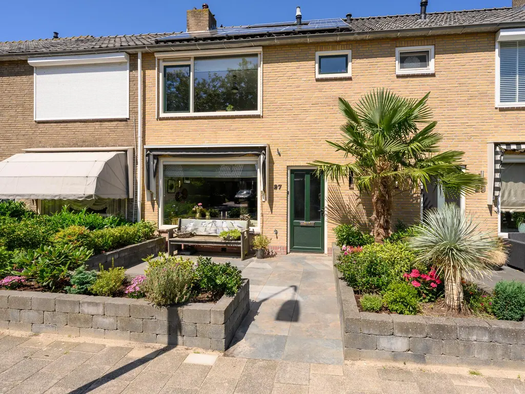 Johan van Oldenbarneveldtstraat 27, HONSELERSDIJK