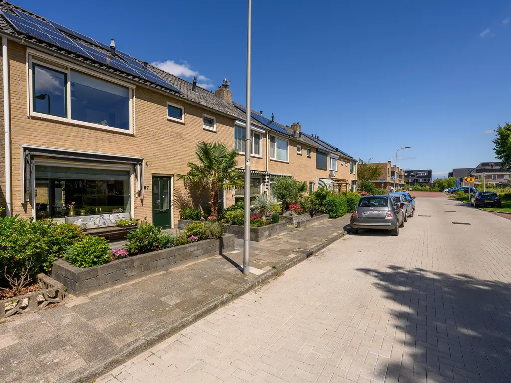 Johan van Oldenbarneveldtstraat 27, HONSELERSDIJK