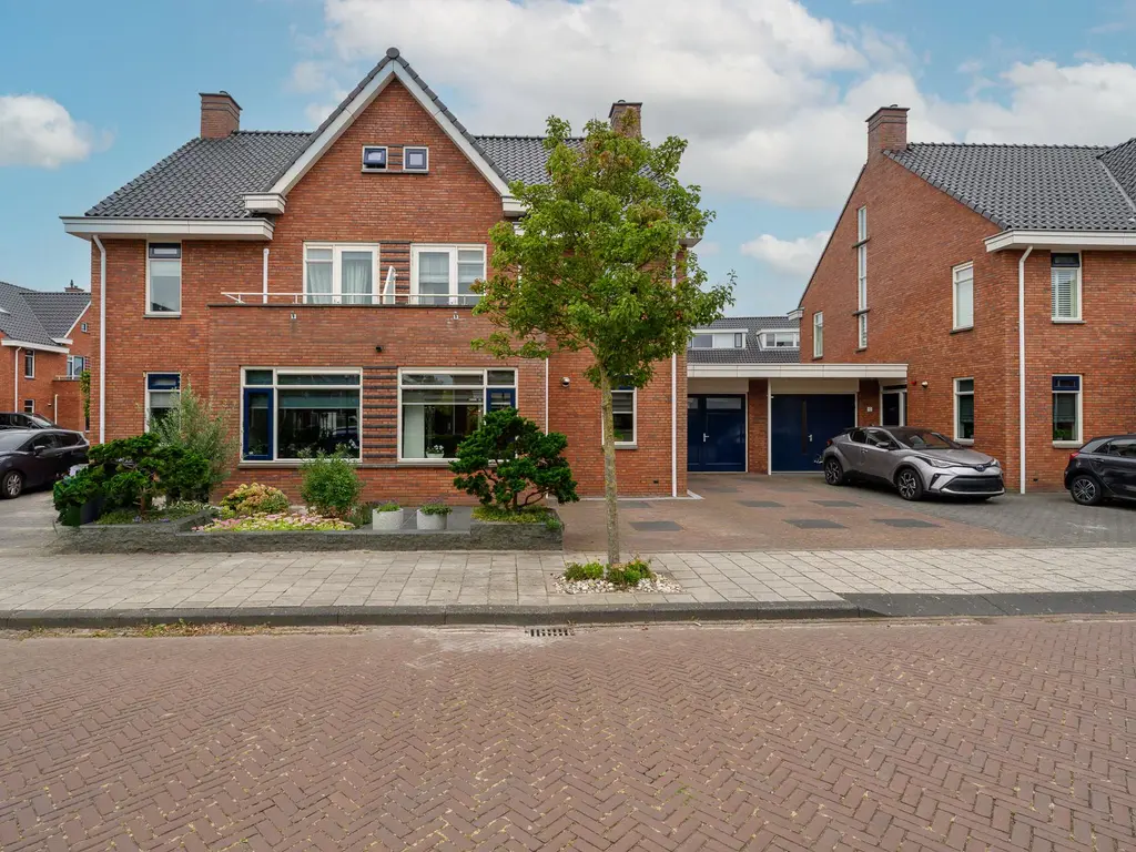 Bloementuin 14, NAALDWIJK