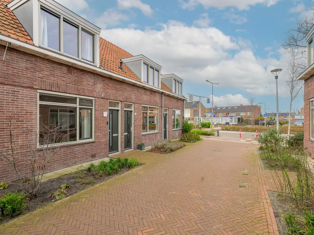 Van Deursenstraat 25, NAALDWIJK