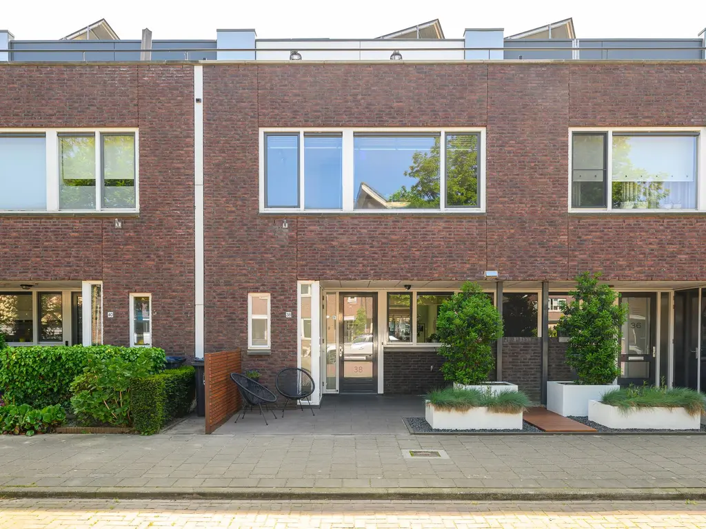 Atlantische Oceaan 38, NAALDWIJK