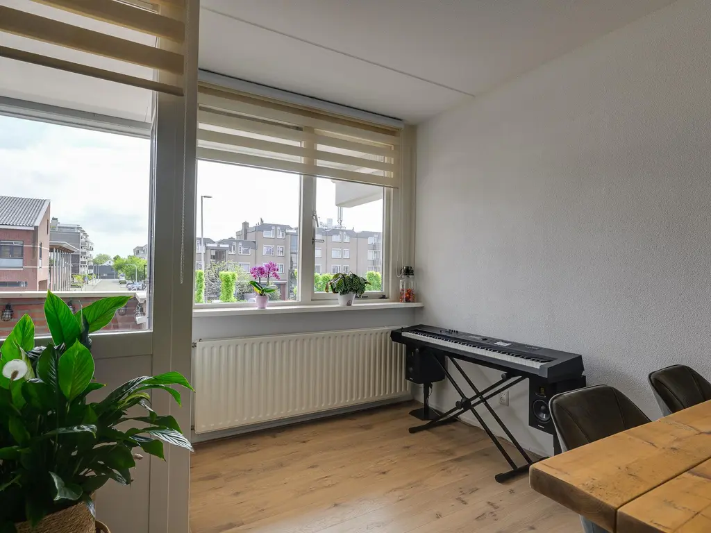 Zandeveltplein 21A, 'S-GRAVENZANDE