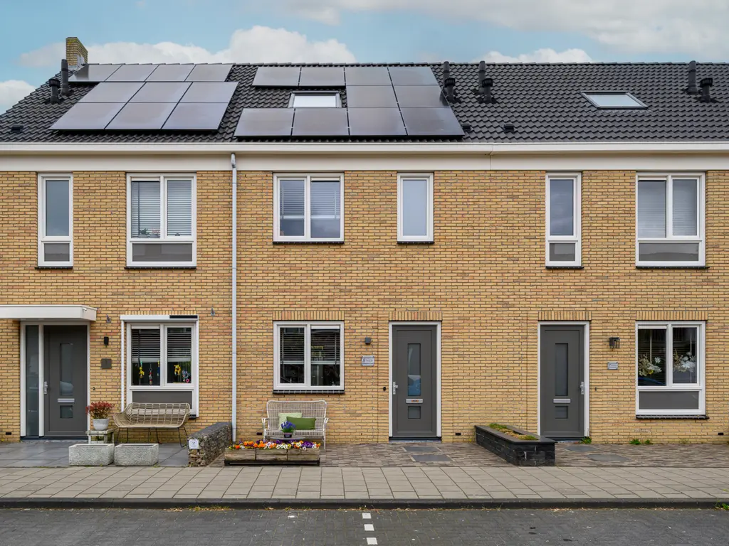 Chrysantenstraat 5, NAALDWIJK