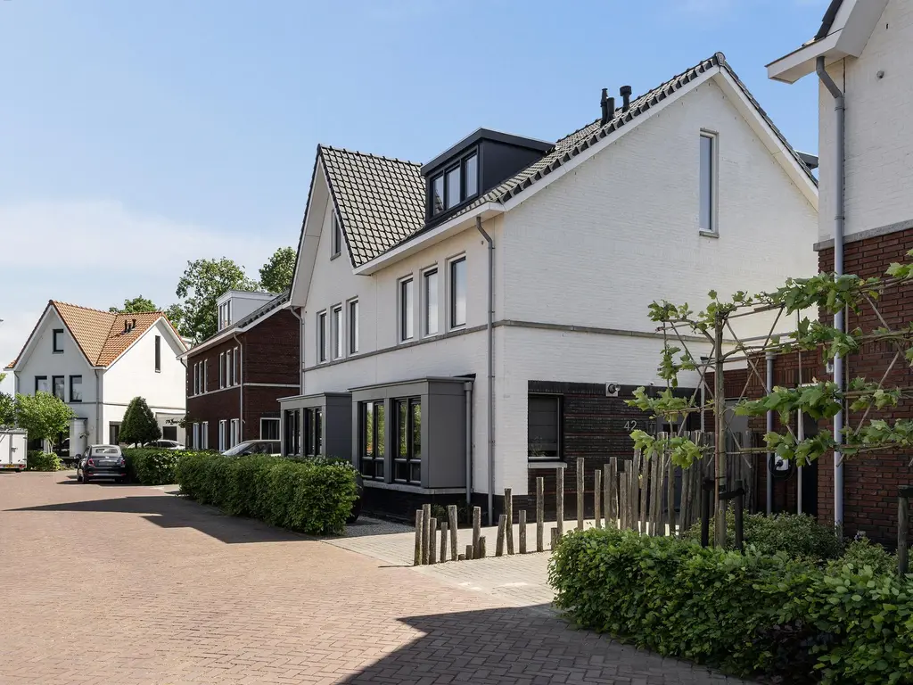 Dagpauwoog 42, 'S-GRAVENZANDE
