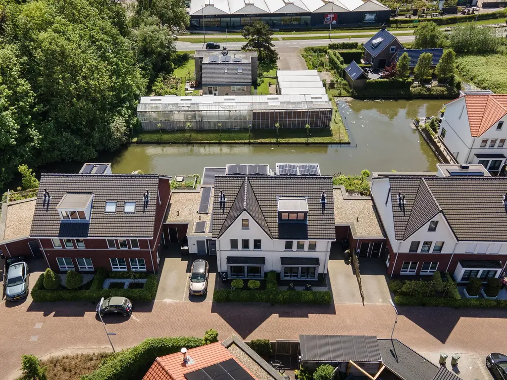 Dagpauwoog 42, 'S-GRAVENZANDE