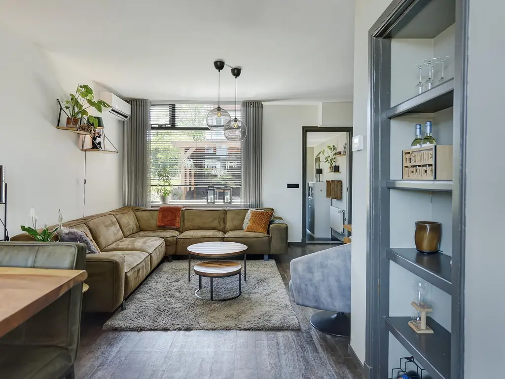 Emmastraat 34, DE LIER