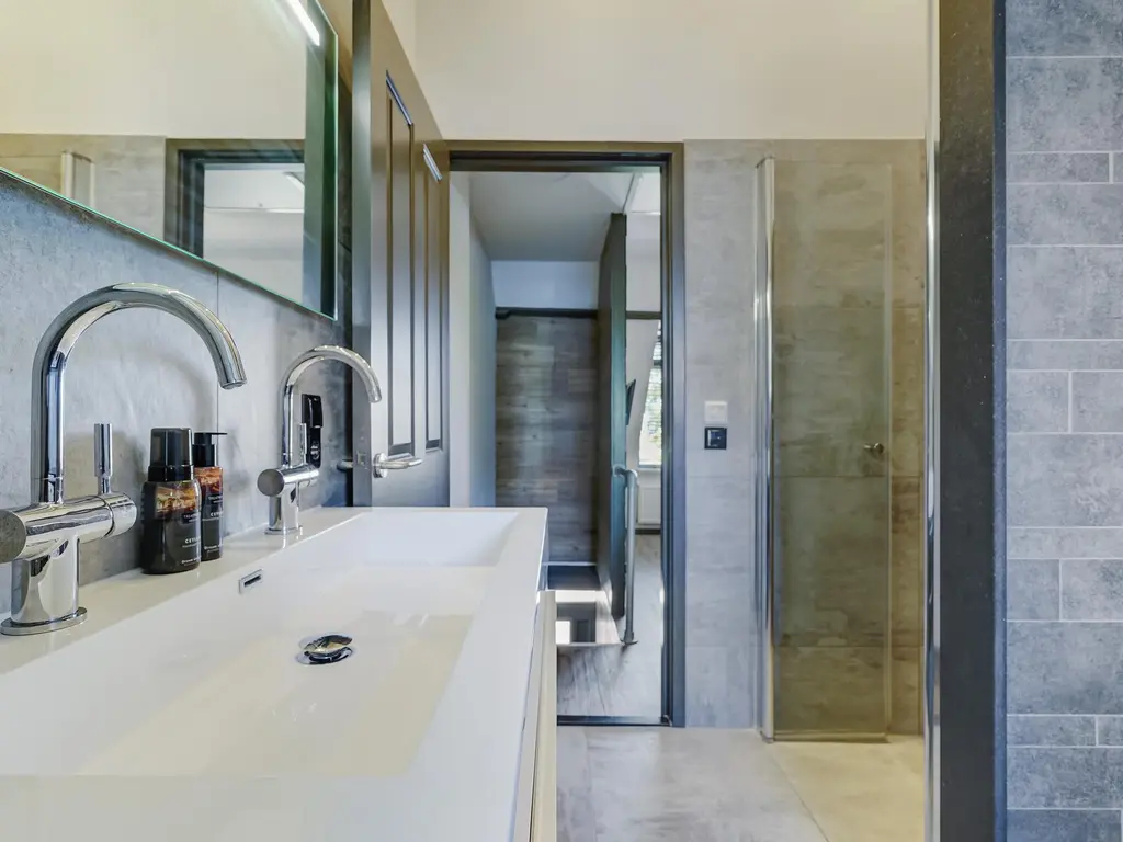 Emmastraat 34, DE LIER
