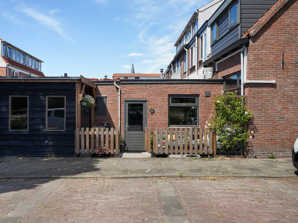 Emmastraat 34, DE LIER