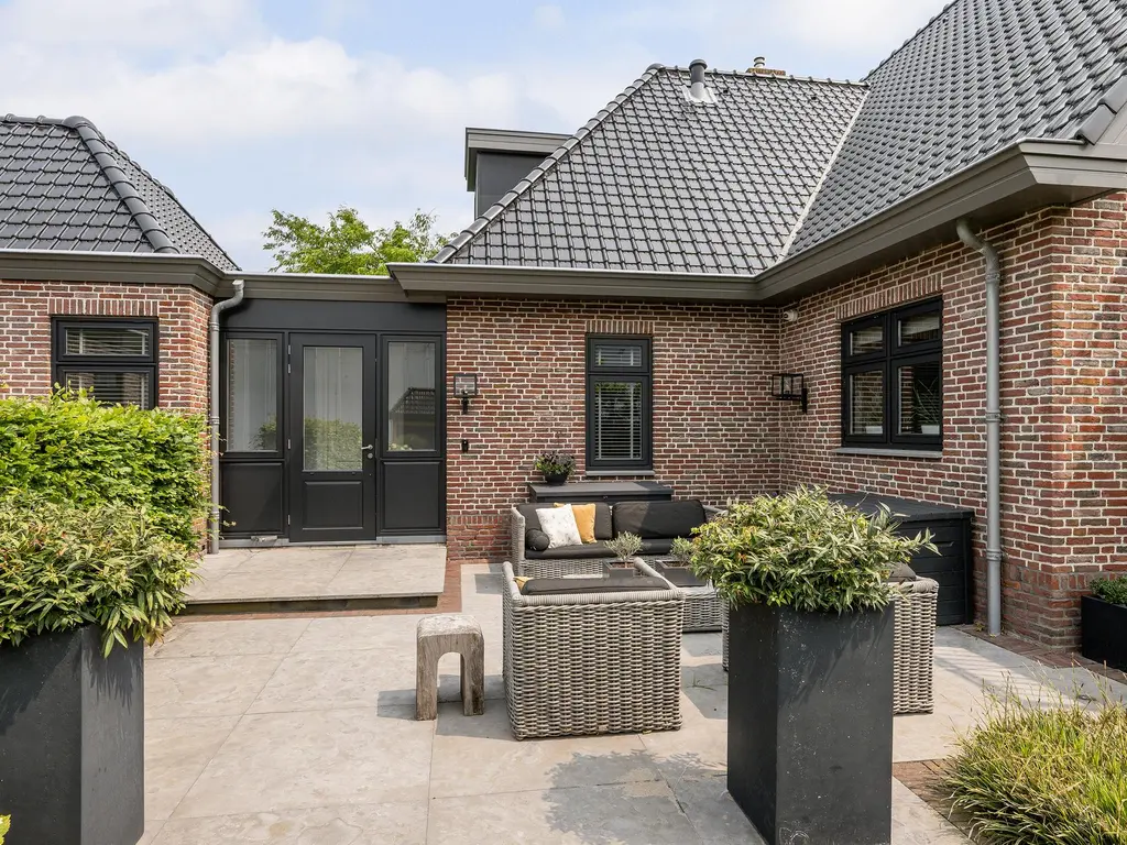 Nieuweweg 37, HONSELERSDIJK